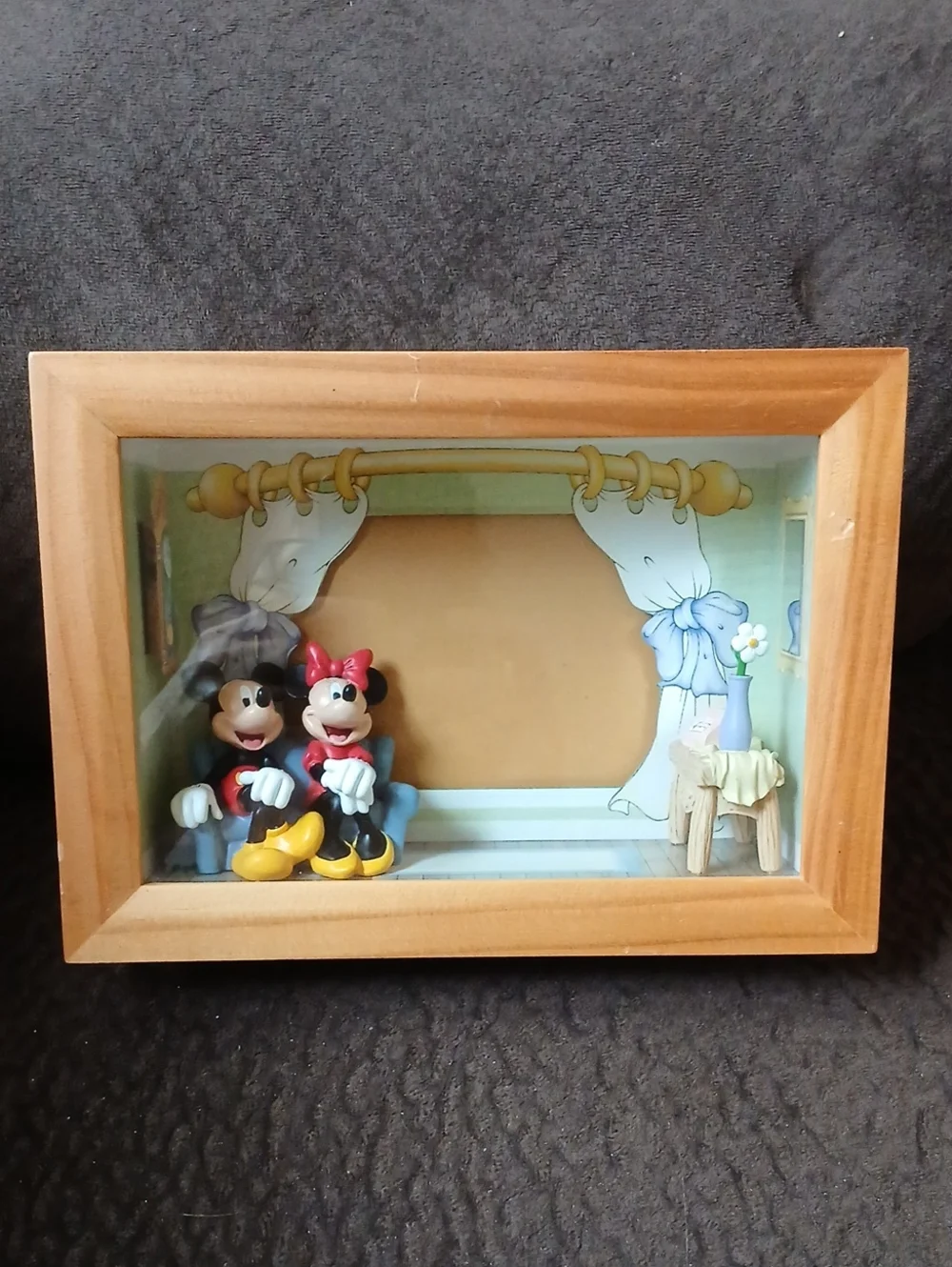 Disney Parks 3D Mickey & Minnie Shadow Box Frame And Photo Holder